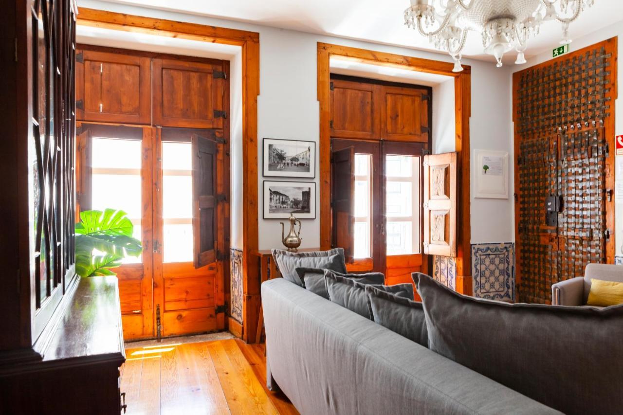 Alfama Terrace Apartment With Authentic XVIII Tiles And Historic Notes 3 Bedrooms & 2 Bathrooms Ac 리스본 외부 사진