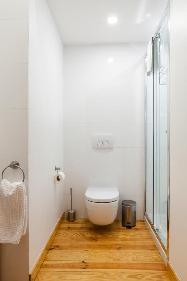 Alfama Terrace Apartment With Authentic XVIII Tiles And Historic Notes 3 Bedrooms & 2 Bathrooms Ac 리스본 외부 사진
