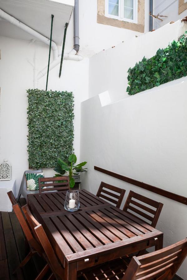 Alfama Terrace Apartment With Authentic XVIII Tiles And Historic Notes 3 Bedrooms & 2 Bathrooms Ac 리스본 외부 사진