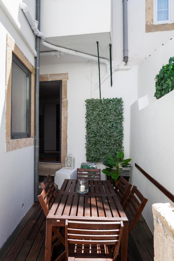 Alfama Terrace Apartment With Authentic XVIII Tiles And Historic Notes 3 Bedrooms & 2 Bathrooms Ac 리스본 외부 사진