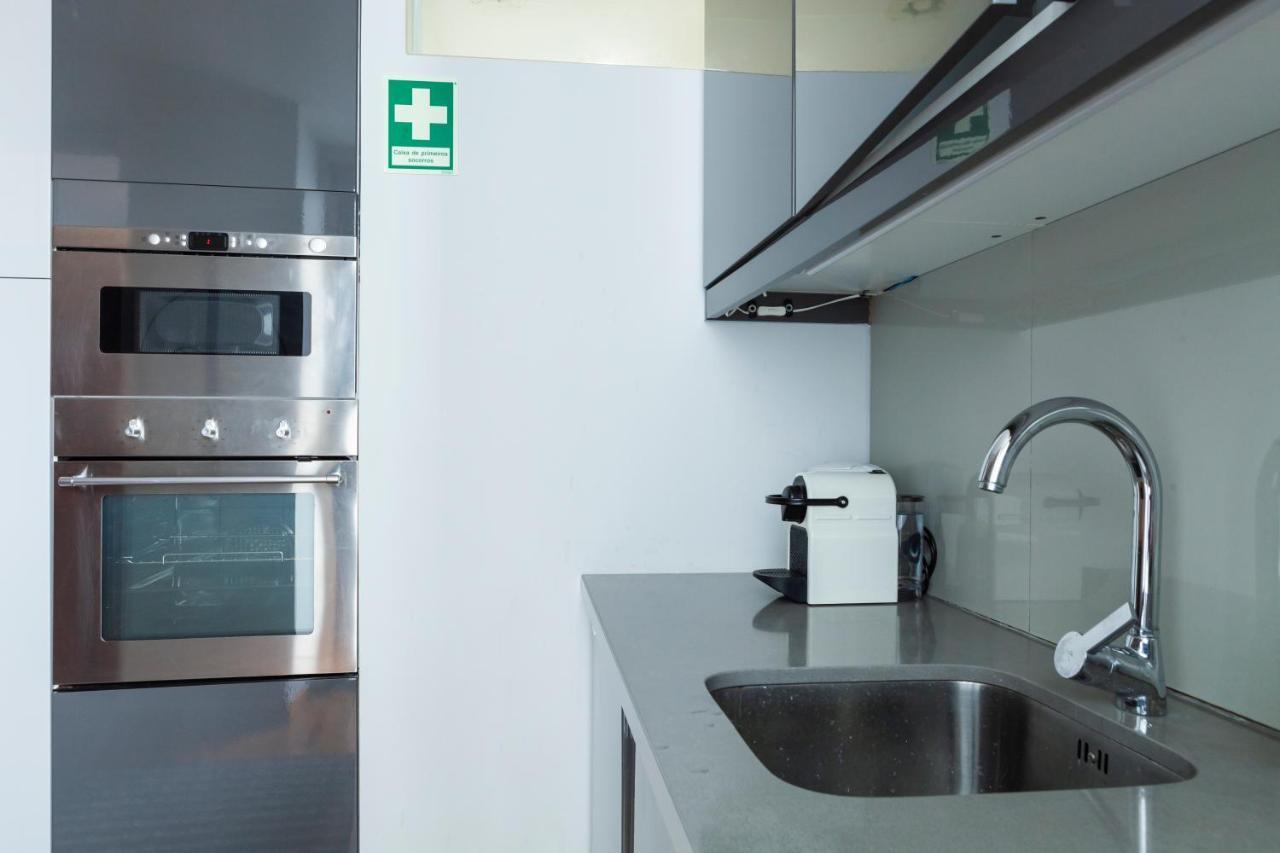 Alfama Terrace Apartment With Authentic XVIII Tiles And Historic Notes 3 Bedrooms & 2 Bathrooms Ac 리스본 외부 사진